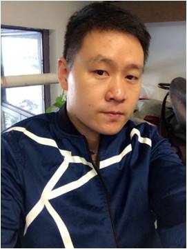Business Director 丁之欣 Chris Ding
